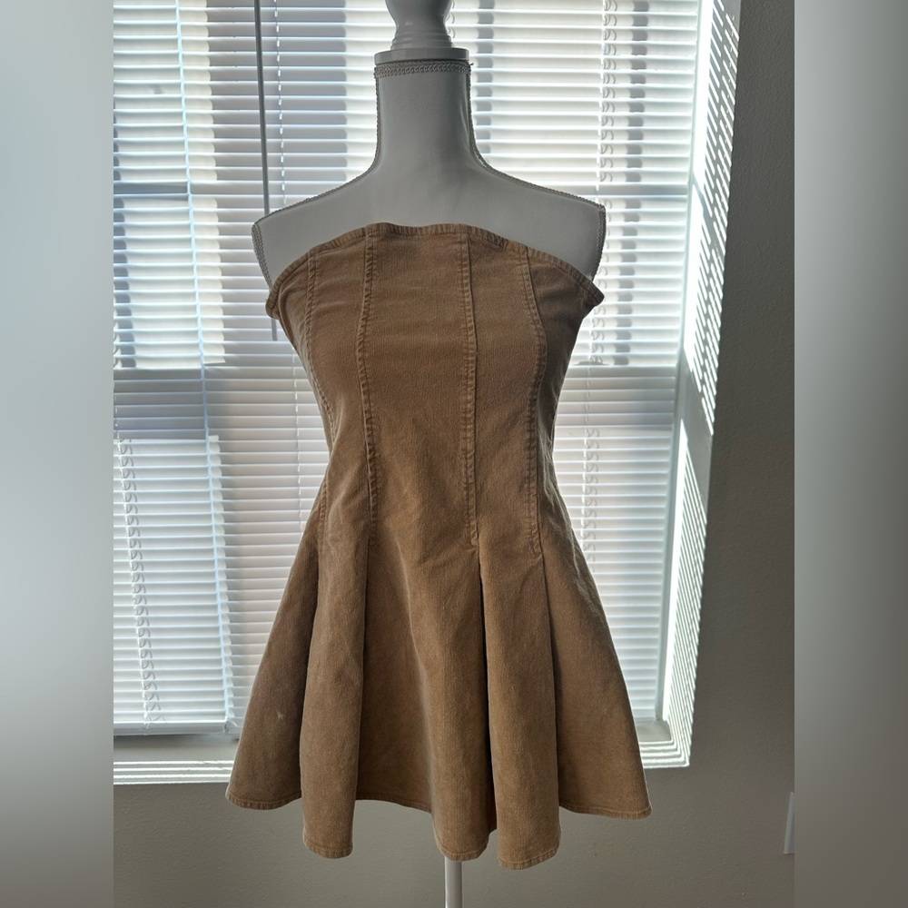 Vestique Strapless Tan Dress